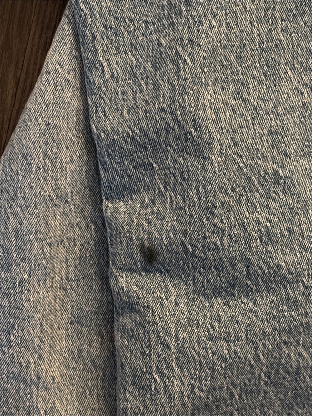 Abercrombie Light Blue Women's mid-Rise Straight Jeans. Minor stain - Picture 2 of 5